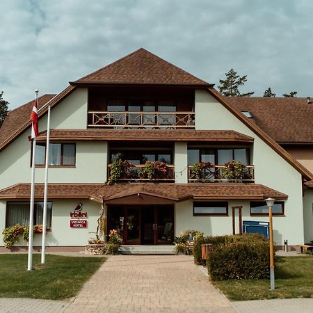 Irbeni Brivkalni Exterior foto
